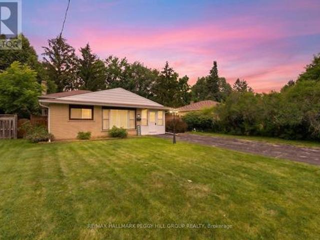 House for sale in Barrie, Ontario