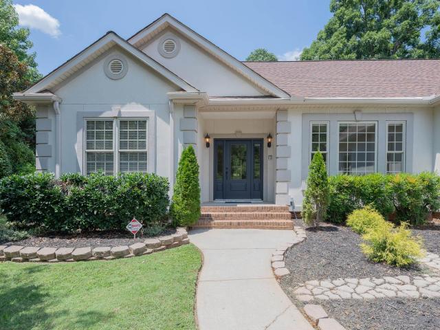 House for sale in Simpsonville, South Carolina