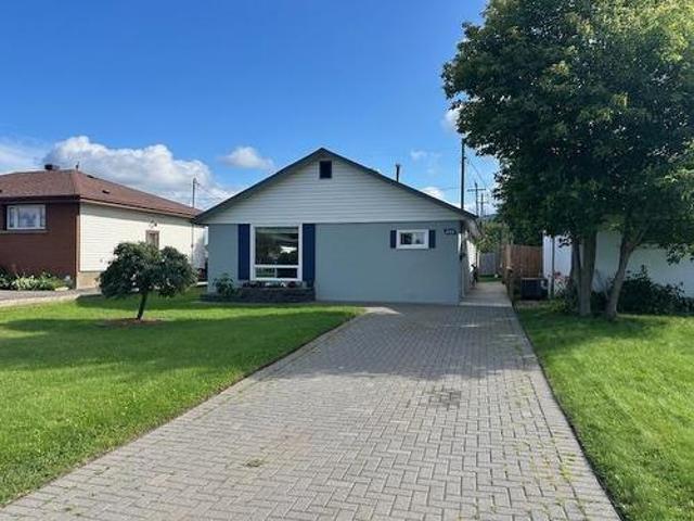 House for sale in Thunder Bay, Ontario