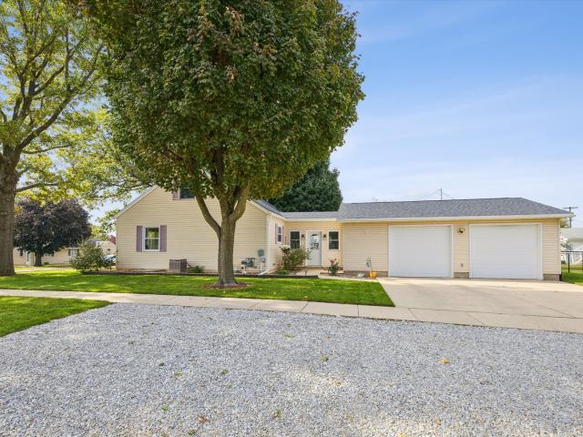 House for sale in Calamus, Clinton County