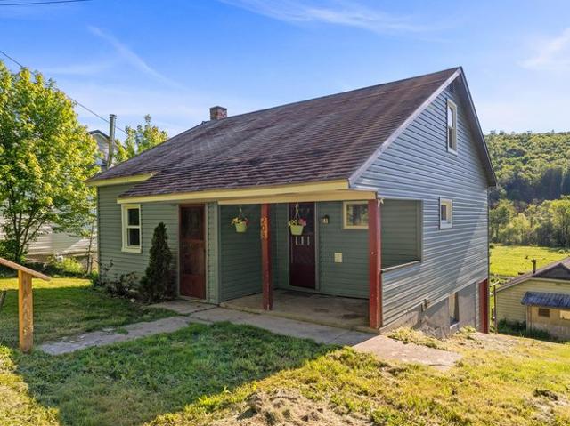 House for sale in Elk, Pennsylvania