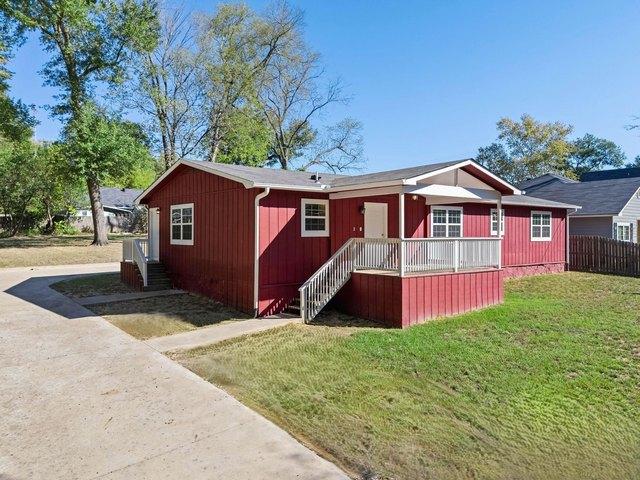 House for sale in Gladewater, Gregg County