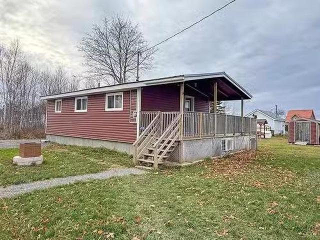 House for sale in Tidnish Bridge, Nova Scotia