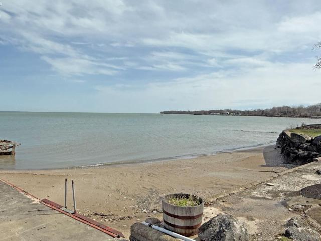 House for sale in Kelleys Island