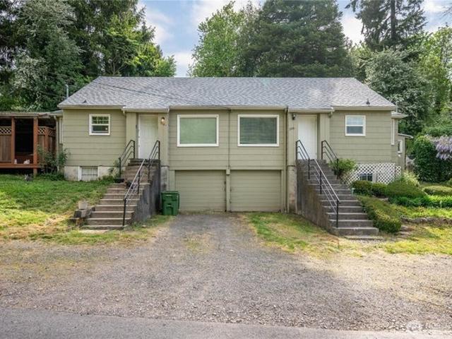 House for sale in Castle Rock, Washington