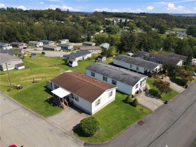House for sale in Sweeneys Crossroads, Rostraver Township