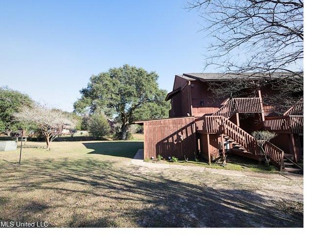 Condo for sale in Diamondhead, Mississippi