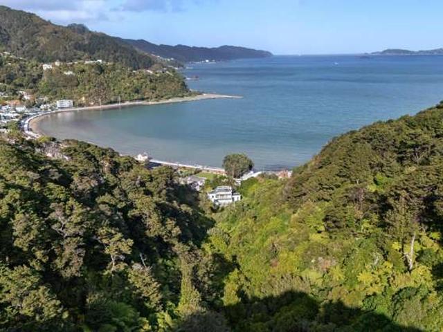 House for sale in Days Bay, Wellington
