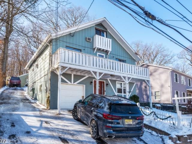 House for sale in Glasser, New Jersey