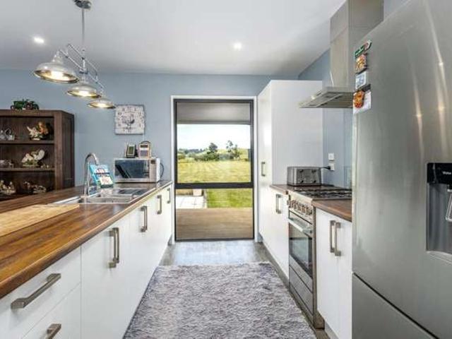 Property for sale in Kerrytown, Canterbury