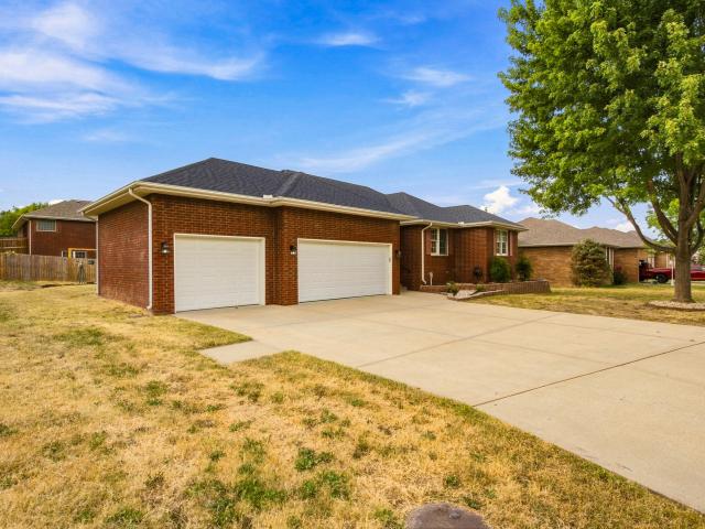 House for sale in Barry, Missouri