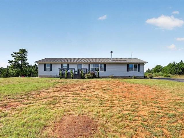 House for sale in Mcloud, Oklahoma