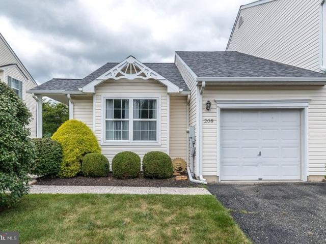 Townhouse for sale in Bally, Pennsylvania