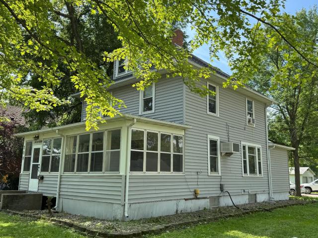 House for sale in Olivia, Minnesota
