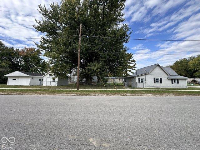 House for sale in Roachdale, Putnam County