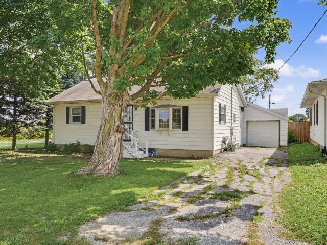 House for sale in Buckley, Illinois