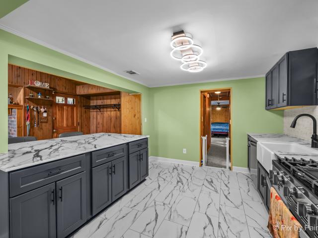 House for sale in Mchenry, Illinois