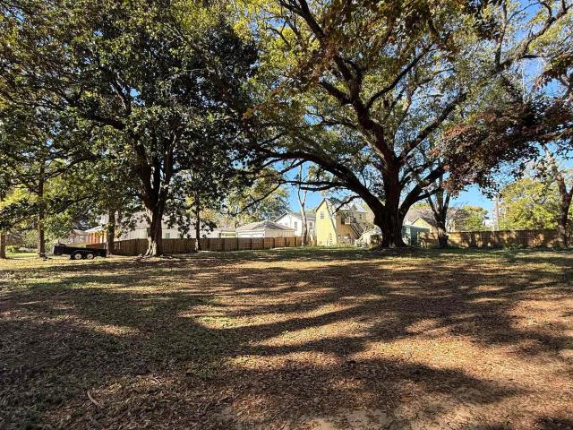Land for sale in Fairhope, Alabama