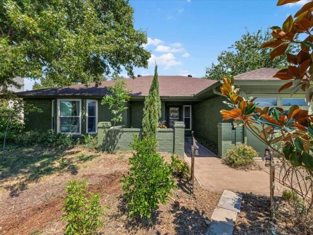 House for sale in Benbrook, Texas
