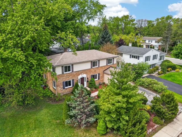 House for sale in Deerfield, Illinois