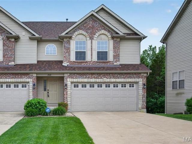 Townhouse for sale in Lake Saint Louis, Missouri