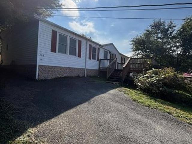 House for sale in Sophia, Raleigh County