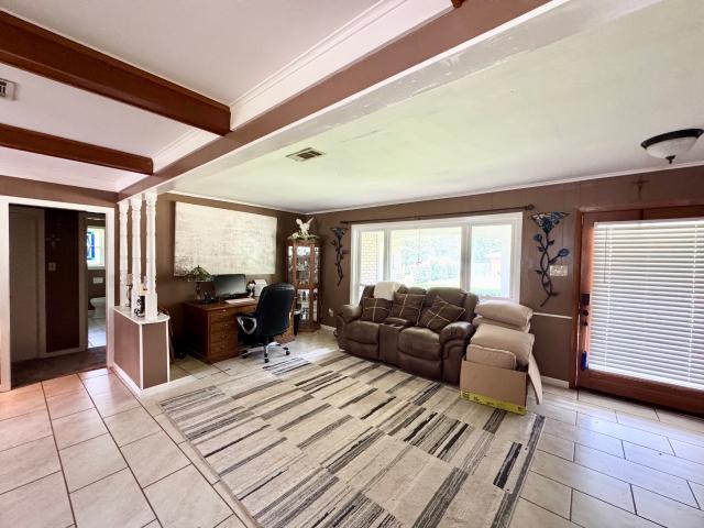 House for sale in Crockett, Texas