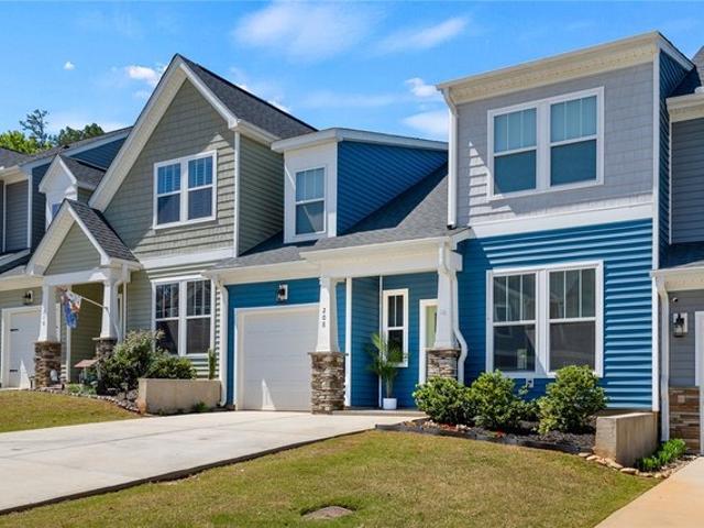 Townhouse for sale in Easley, South Carolina