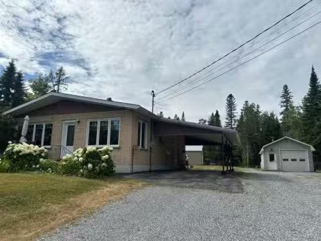 House for sale in Rivière-bleue, Quebec