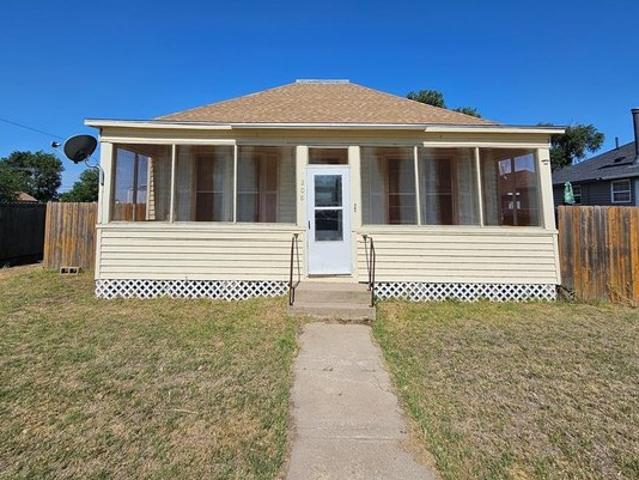 House for sale in Holly, Colorado