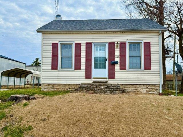 House for sale in White Hall, Illinois