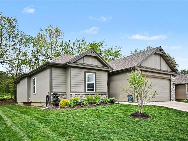 House for sale in Kearney, Missouri