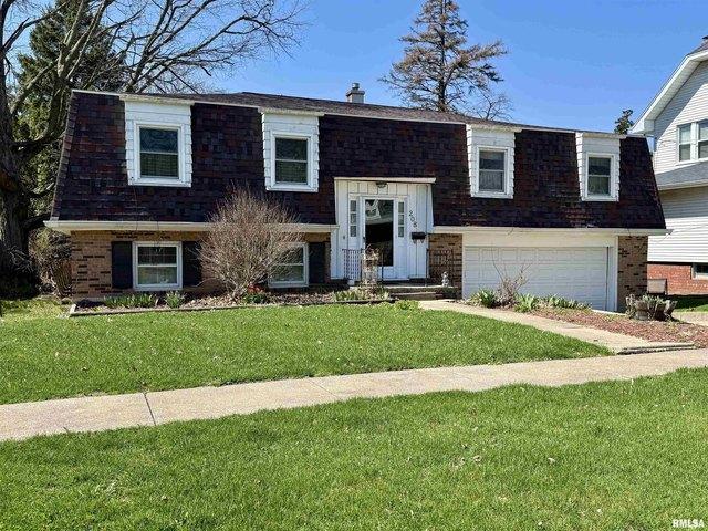 House for sale in Knoxville, Illinois