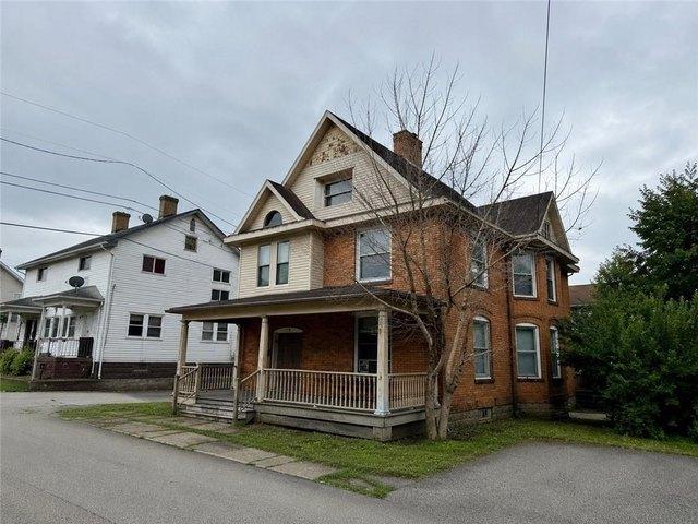 House for sale in Connellsville, Pennsylvania