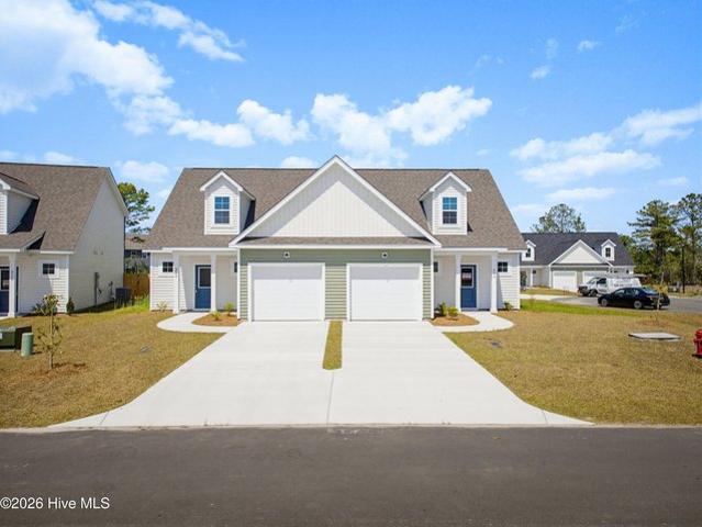 Townhouse for sale in Holly Ridge, North Carolina