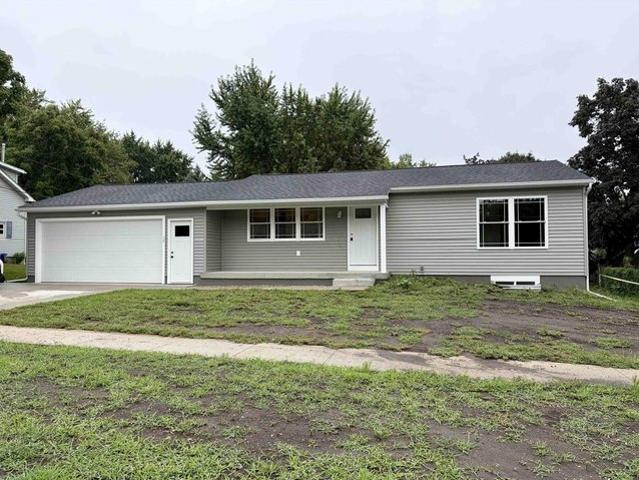 House for sale in Independence, Iowa
