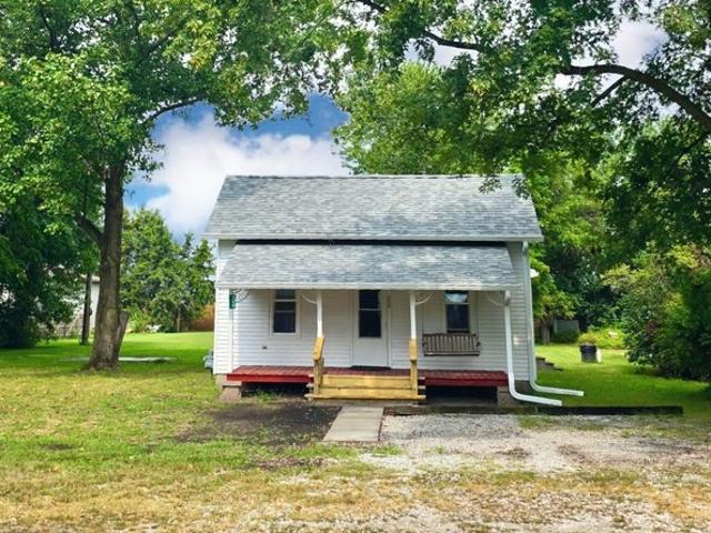 House for sale in Milmine, Illinois