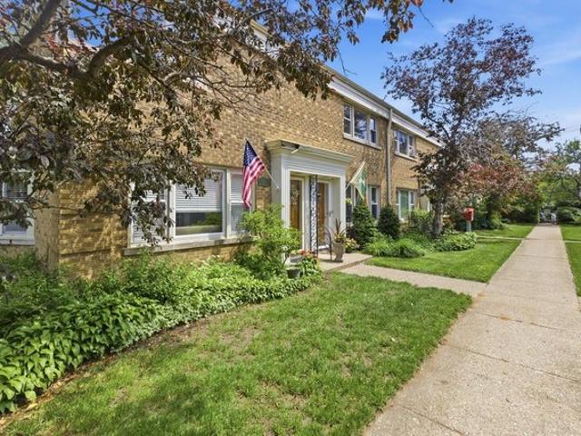 Townhouse for sale in Evanston, Illinois