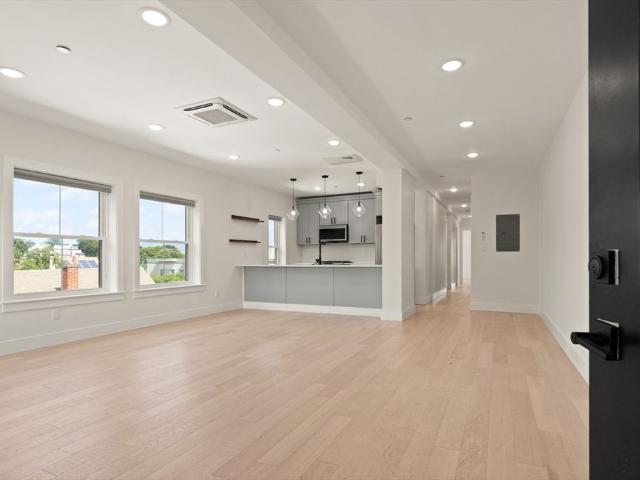 Condo for rent in Chelsea, Massachusetts
