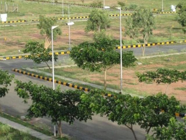 Land for sale in Hariana