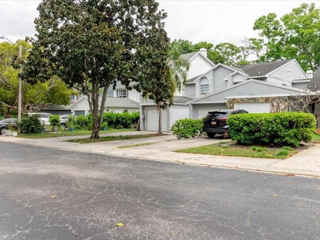 Townhouse for sale in Crystal Beach, Florida
