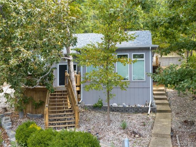 House for sale in Sunrise Beach, Camden County