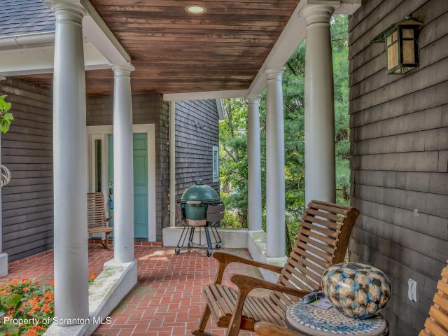 House for sale in Moosic, Pennsylvania