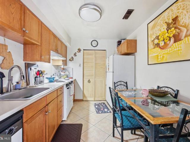 Townhouse for sale in Turnersville, New Jersey