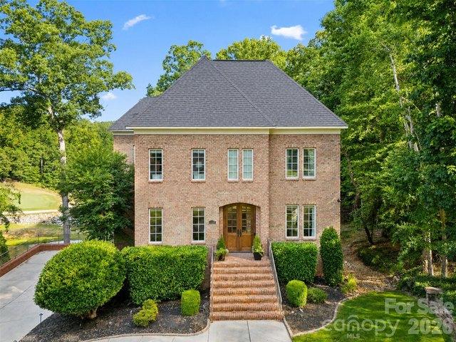 House for sale in Cramerton, North Carolina