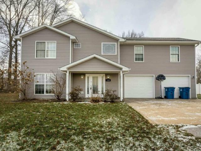 House for sale in Carterville
