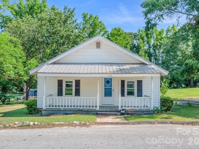 House for sale in Jefferson, South Carolina