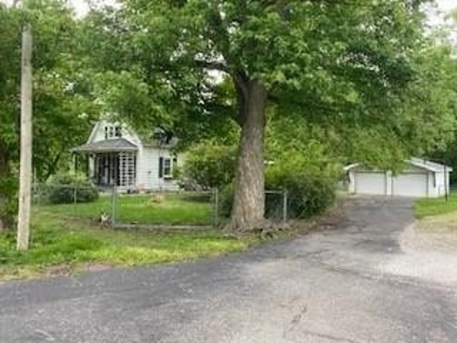 House for sale in Pana, Illinois