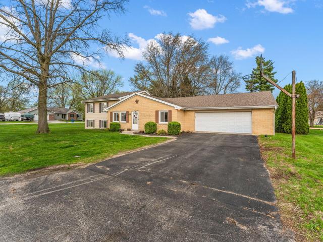 House for sale in Morocco, Indiana
