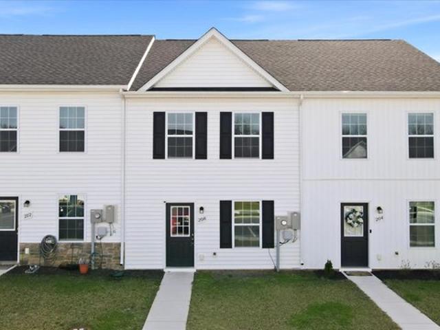 Townhouse for sale in West Virginia